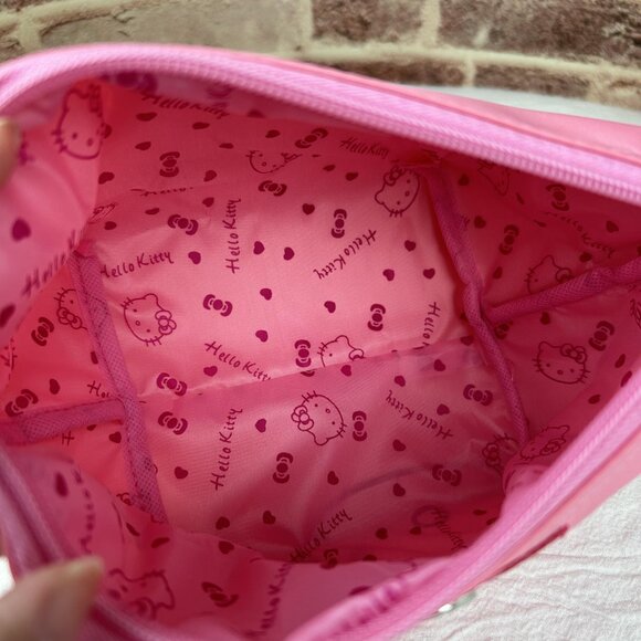 Hello Kitty MAKEUP BAG - Picture 7 of 7